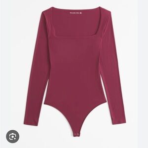 Abercrombie & Fitch Soft Matte Seamless Longsleeve Squareneck Bodysuit